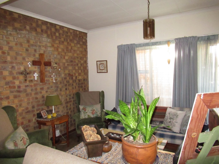 3 Bedroom Property for Sale in Erasmus Gauteng