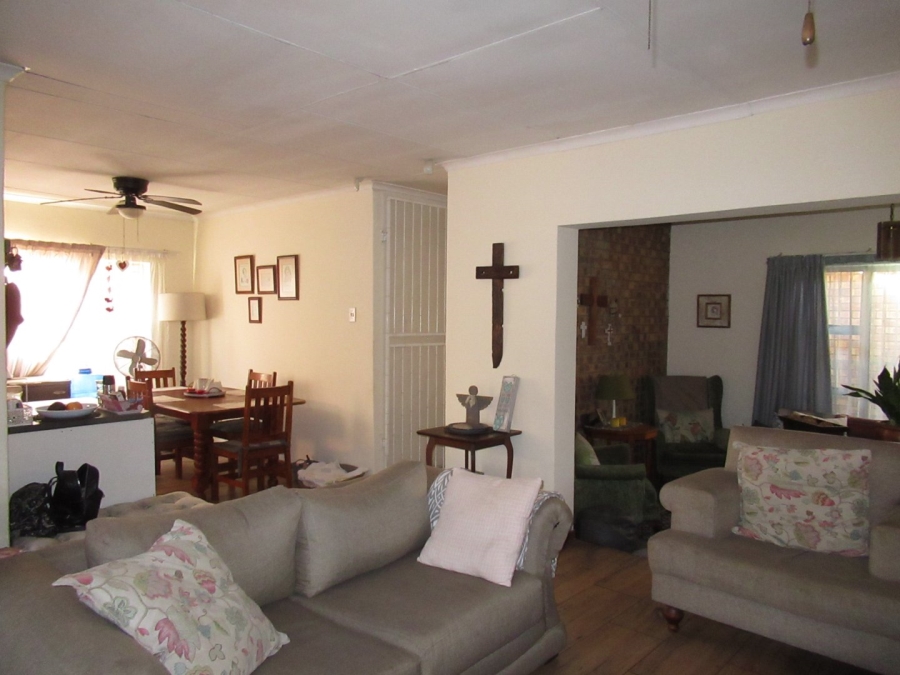 3 Bedroom Property for Sale in Erasmus Gauteng