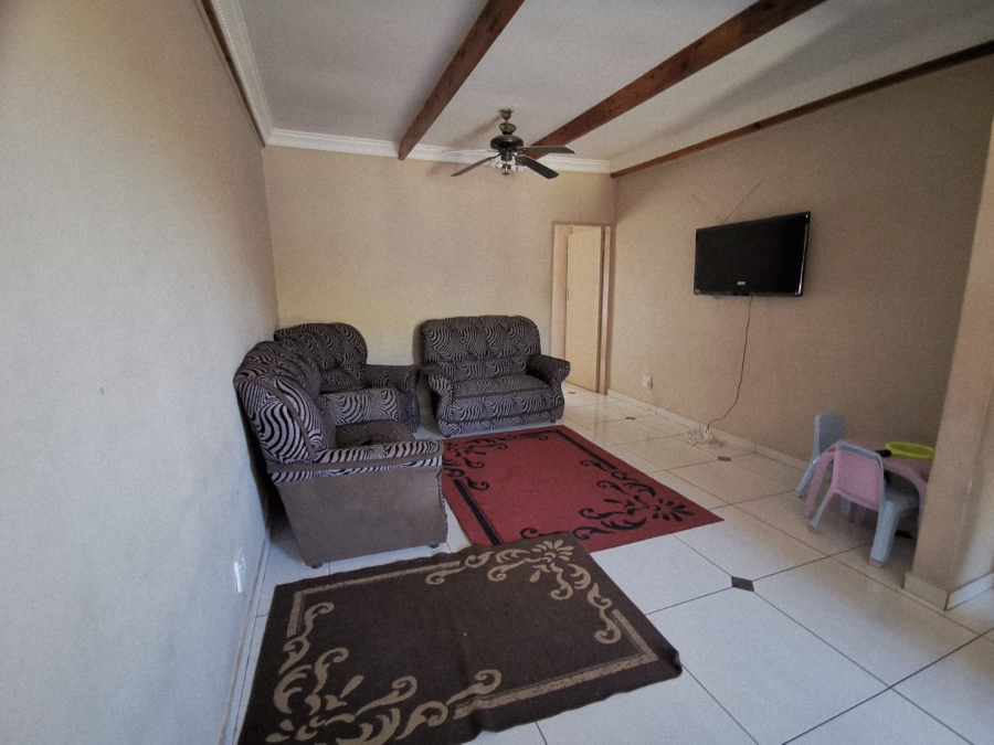 To Let 2 Bedroom Property for Rent in Erasmia Gauteng