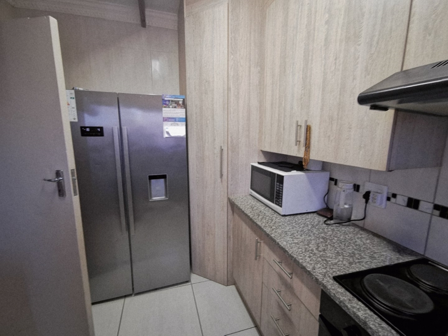 To Let 2 Bedroom Property for Rent in Erasmia Gauteng