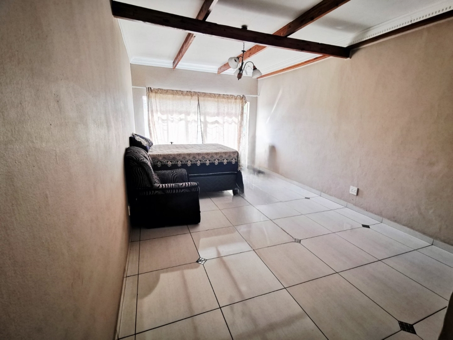 To Let 2 Bedroom Property for Rent in Erasmia Gauteng