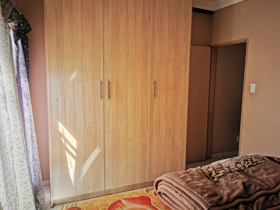To Let 2 Bedroom Property for Rent in Erasmia Gauteng