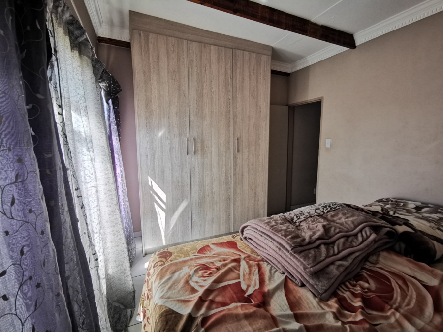 To Let 2 Bedroom Property for Rent in Erasmia Gauteng