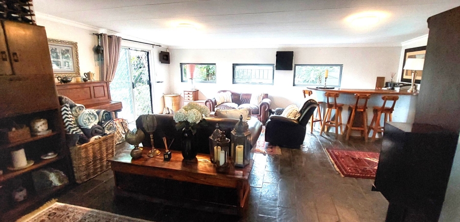 5 Bedroom Property for Sale in Raslouw Gauteng