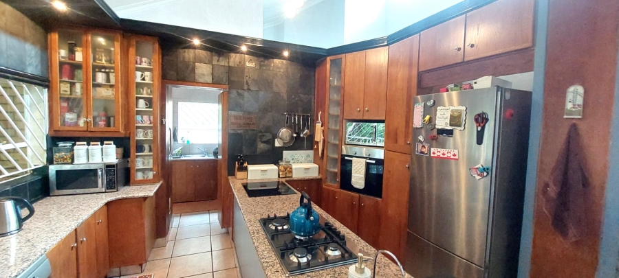 5 Bedroom Property for Sale in Raslouw Gauteng