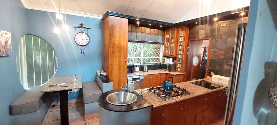 5 Bedroom Property for Sale in Raslouw Gauteng
