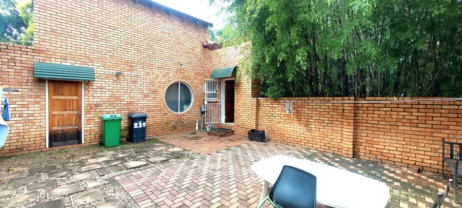 5 Bedroom Property for Sale in Raslouw Gauteng