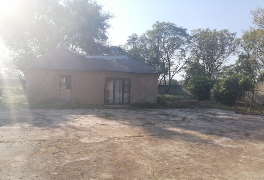 4 Bedroom Property for Sale in Honingneskrans Ah Gauteng