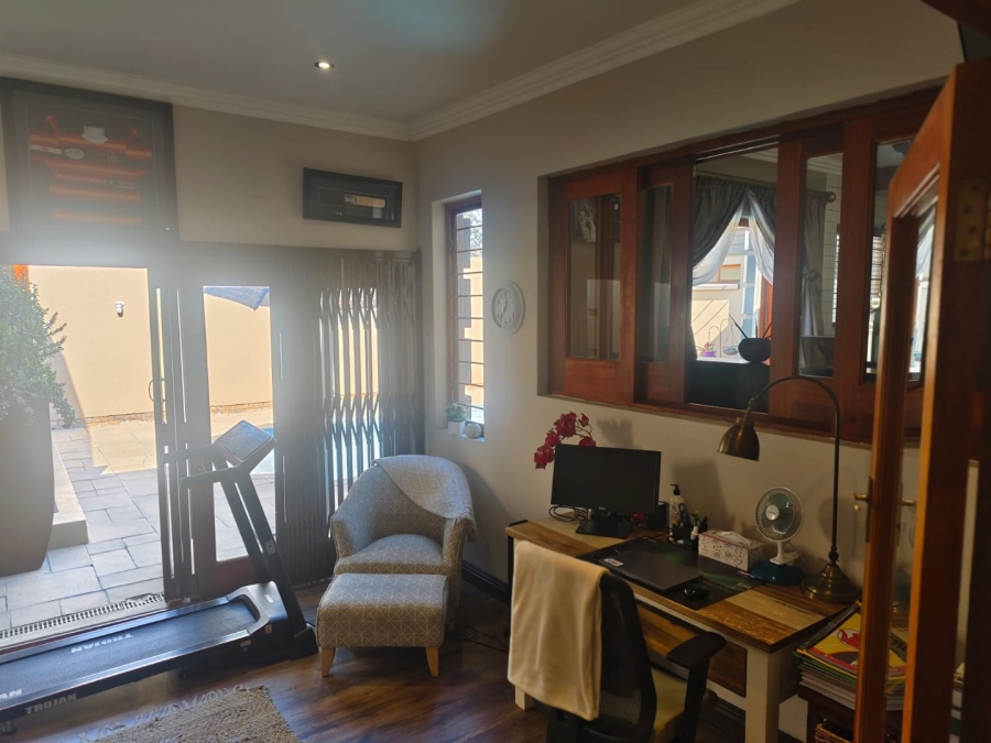 3 Bedroom Property for Sale in Dayanglen Gauteng