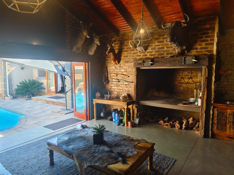 3 Bedroom Property for Sale in Dayanglen Gauteng