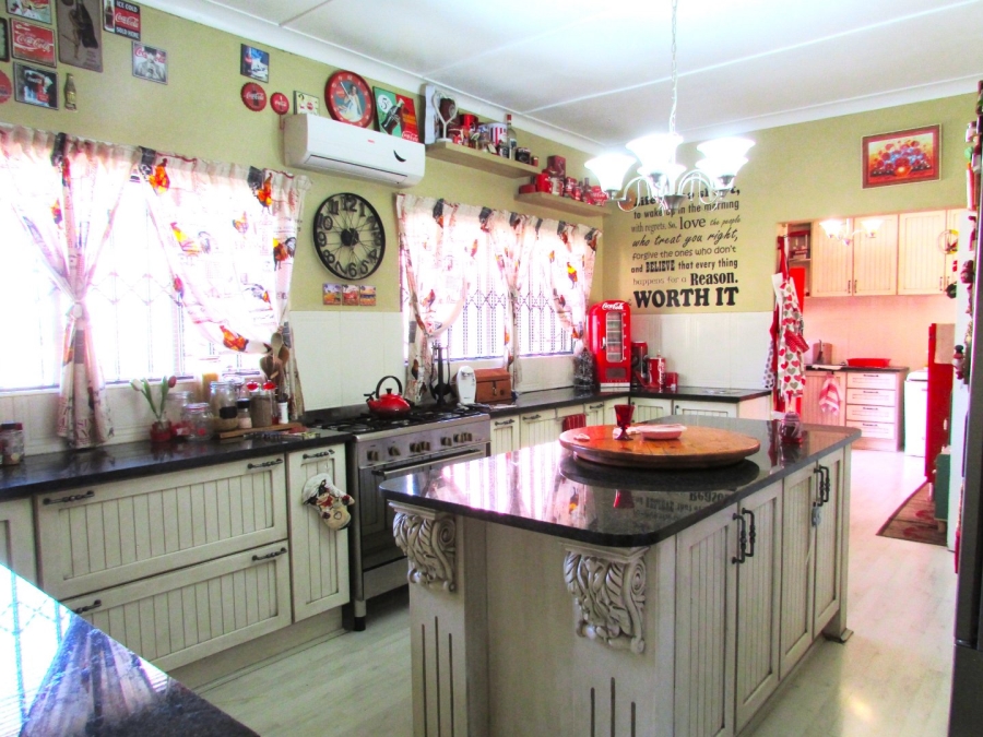 4 Bedroom Property for Sale in Vanderbijlpark SW 1 Gauteng