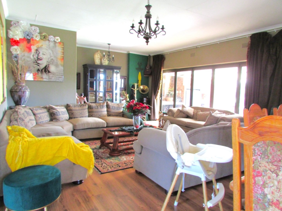 4 Bedroom Property for Sale in Vanderbijlpark SW 1 Gauteng