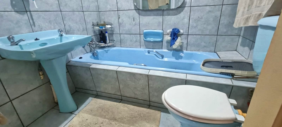 3 Bedroom Property for Sale in Vanderbijlpark CW 2 Gauteng
