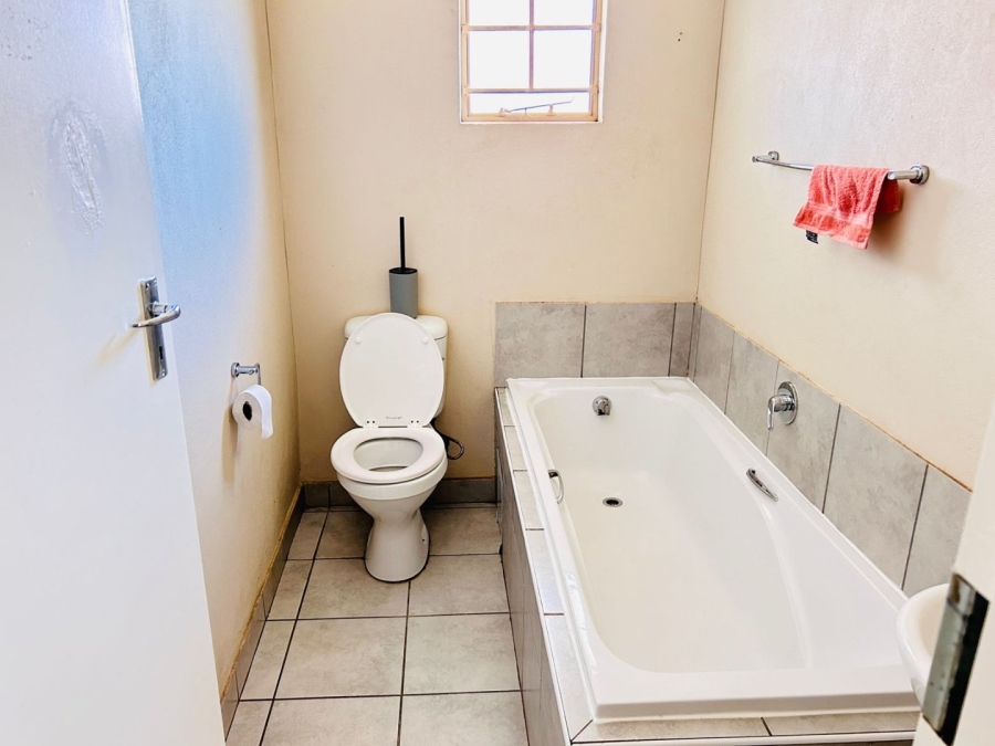 3 Bedroom Property for Sale in Sky City Gauteng