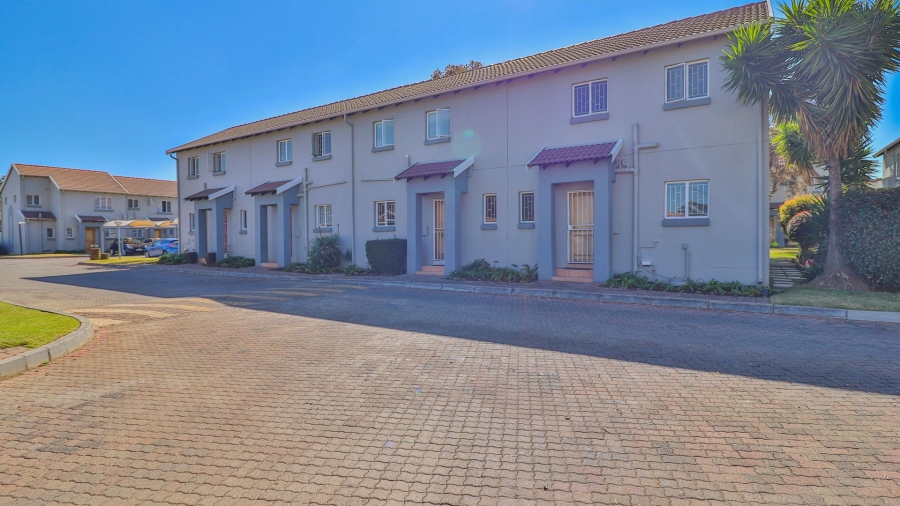2 Bedroom Property for Sale in Aloe Place Gauteng