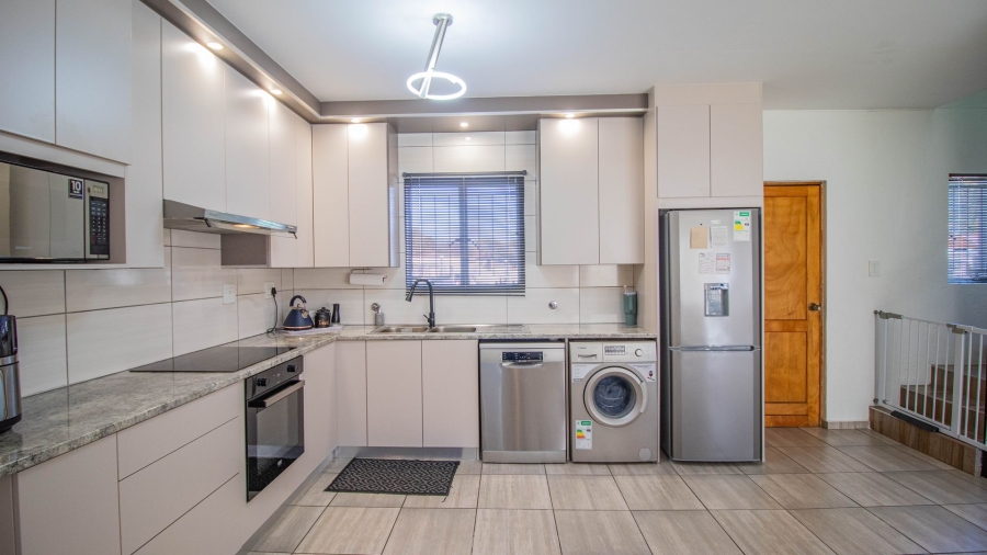 2 Bedroom Property for Sale in Aloe Place Gauteng
