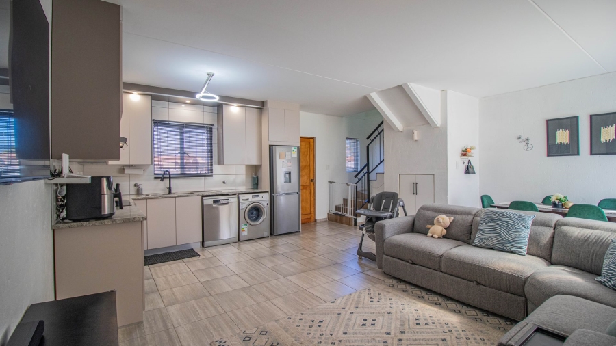2 Bedroom Property for Sale in Aloe Place Gauteng