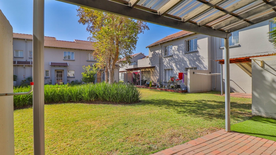 2 Bedroom Property for Sale in Aloe Place Gauteng