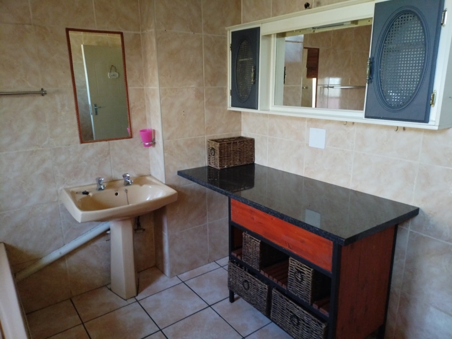 To Let 3 Bedroom Property for Rent in Casseldale Gauteng