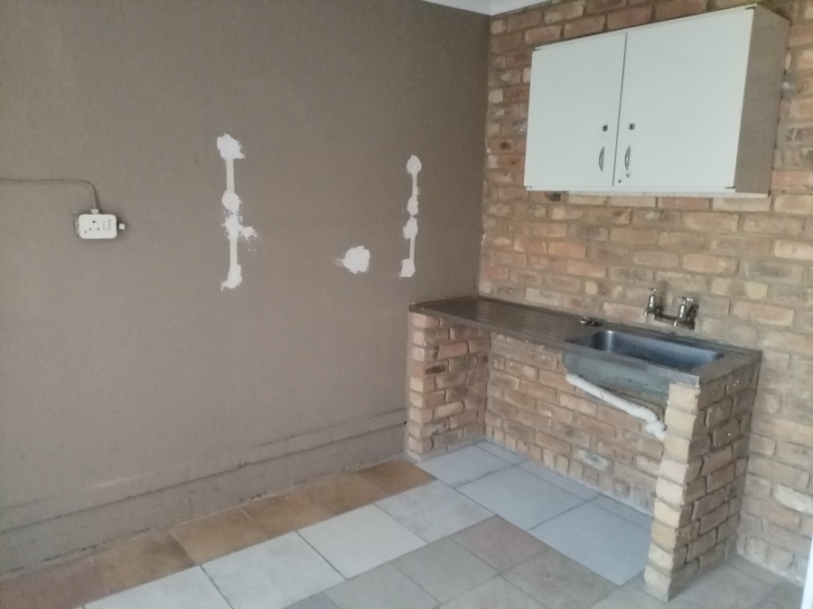 To Let 3 Bedroom Property for Rent in Casseldale Gauteng
