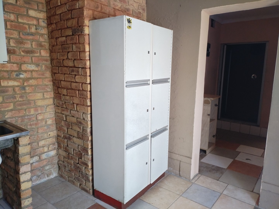 To Let 3 Bedroom Property for Rent in Casseldale Gauteng