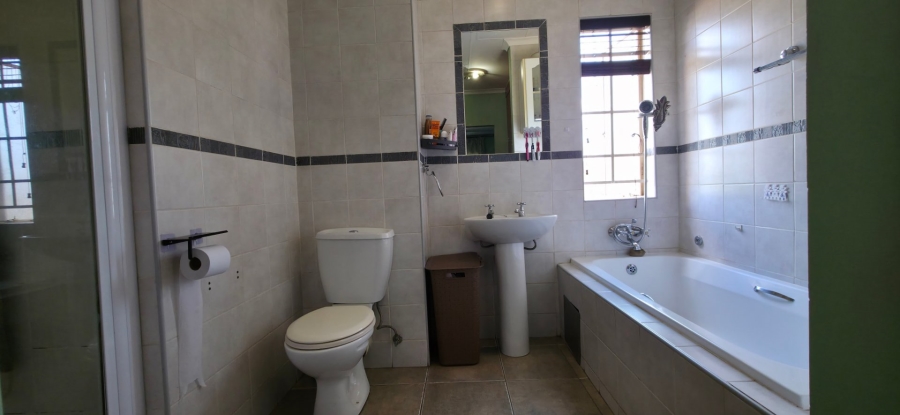 4 Bedroom Property for Sale in Castleview Gauteng