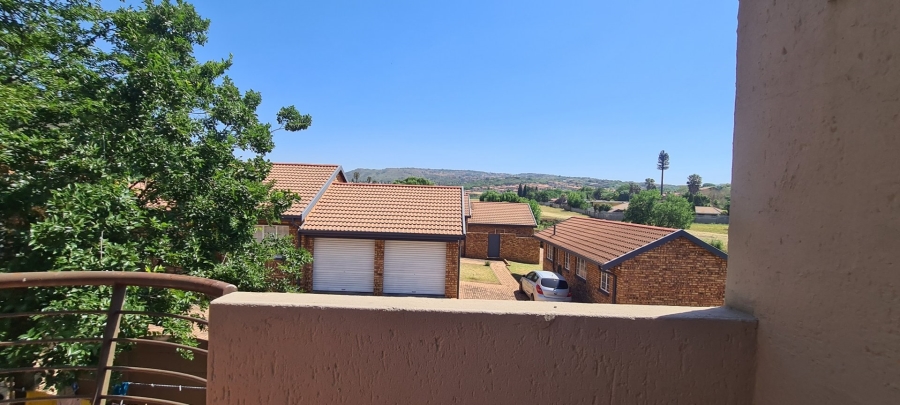 2 Bedroom Property for Sale in Glenvista Gauteng
