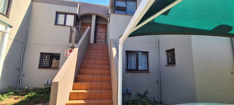 2 Bedroom Property for Sale in Glenvista Gauteng