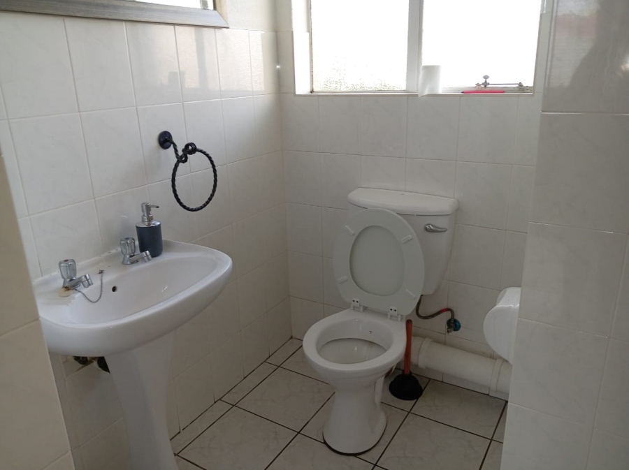 To Let 2 Bedroom Property for Rent in Eden Glen Gauteng