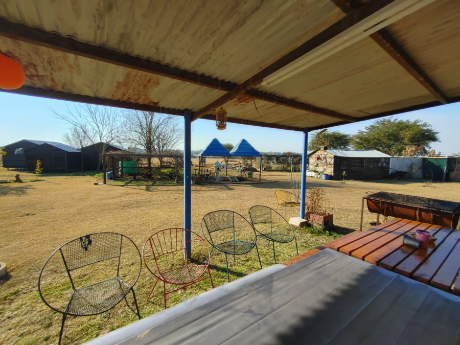 6 Bedroom Property for Sale in Haakdoornboom AH Gauteng