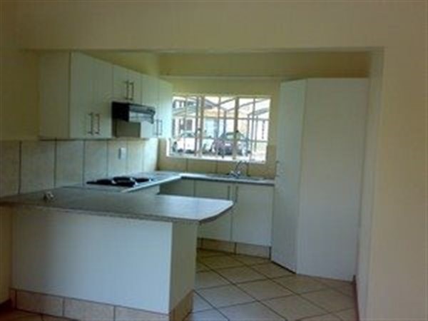 To Let 2 Bedroom Property for Rent in Rangeview Gauteng