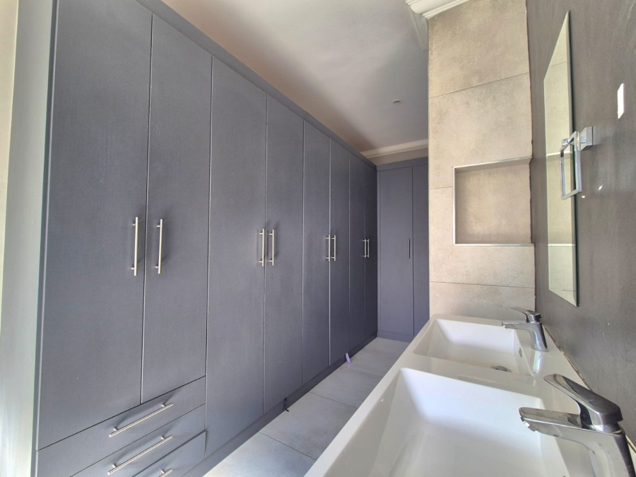 4 Bedroom Property for Sale in Midlands Estate Gauteng
