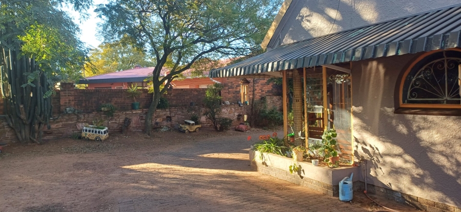 5 Bedroom Property for Sale in Sunnyrock Gauteng