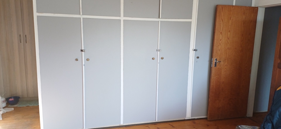 5 Bedroom Property for Sale in Sunnyrock Gauteng
