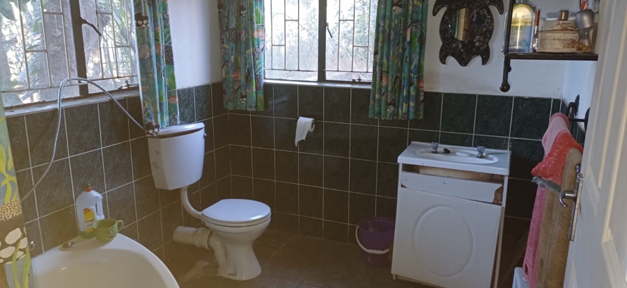 5 Bedroom Property for Sale in Sunnyrock Gauteng