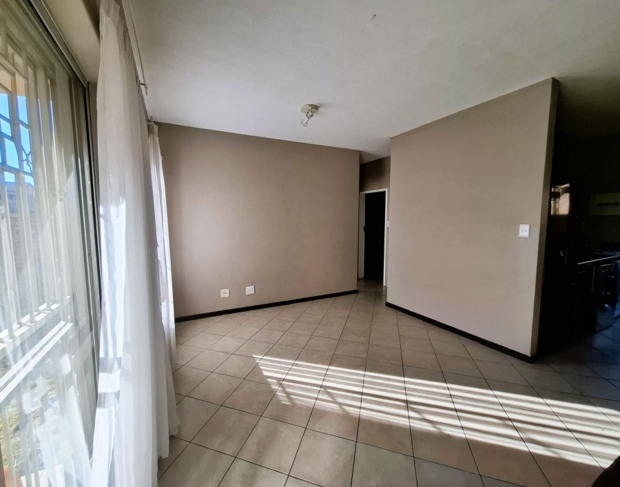 To Let 2 Bedroom Property for Rent in Mooikloof Ridge Gauteng