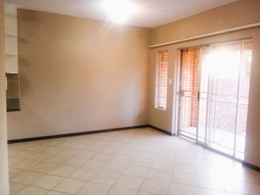 To Let 2 Bedroom Property for Rent in Mooikloof Ridge Gauteng