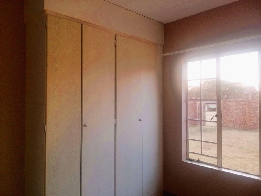 To Let 2 Bedroom Property for Rent in Mooikloof Ridge Gauteng