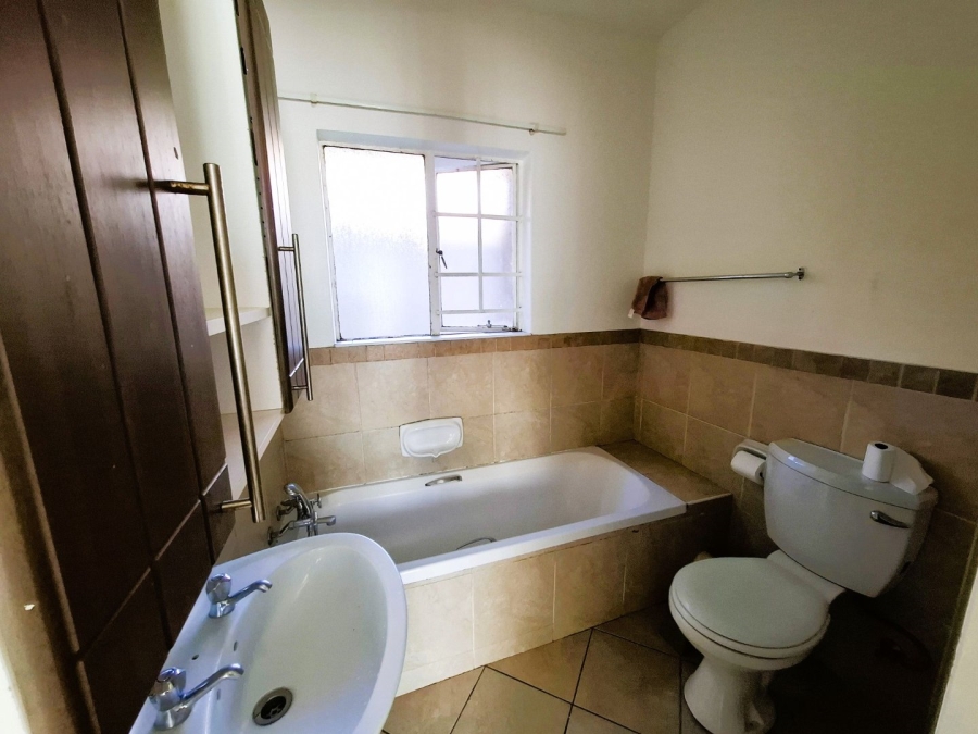 To Let 2 Bedroom Property for Rent in Mooikloof Ridge Gauteng