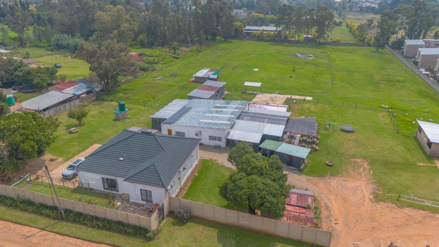 To Let commercial Property for Rent in Norton Home Estate AH Gauteng