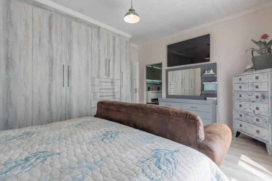To Let commercial Property for Rent in Norton Home Estate AH Gauteng