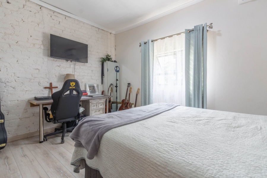 To Let commercial Property for Rent in Norton Home Estate AH Gauteng