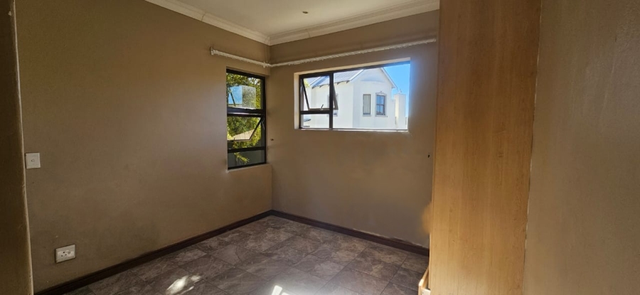4 Bedroom Property for Sale in The Meadows Gauteng
