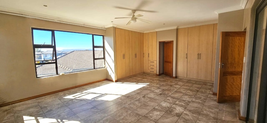 4 Bedroom Property for Sale in The Meadows Gauteng