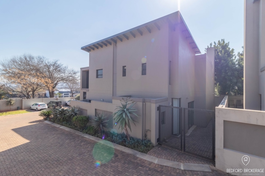 To Let 3 Bedroom Property for Rent in Bedfordview Gauteng