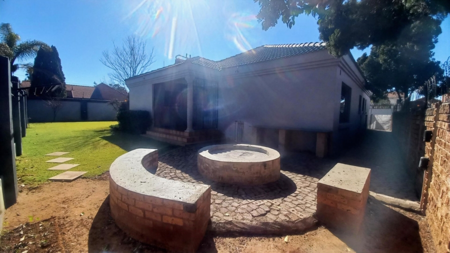 To Let 3 Bedroom Property for Rent in Moreleta Park Gauteng