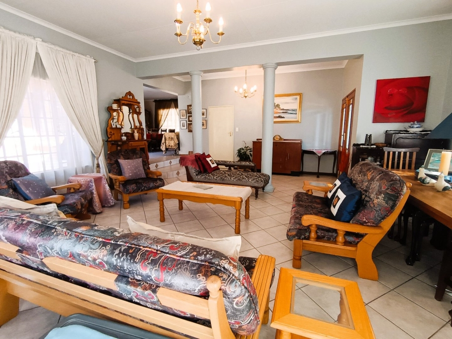 3 Bedroom Property for Sale in Eldoglen Gauteng