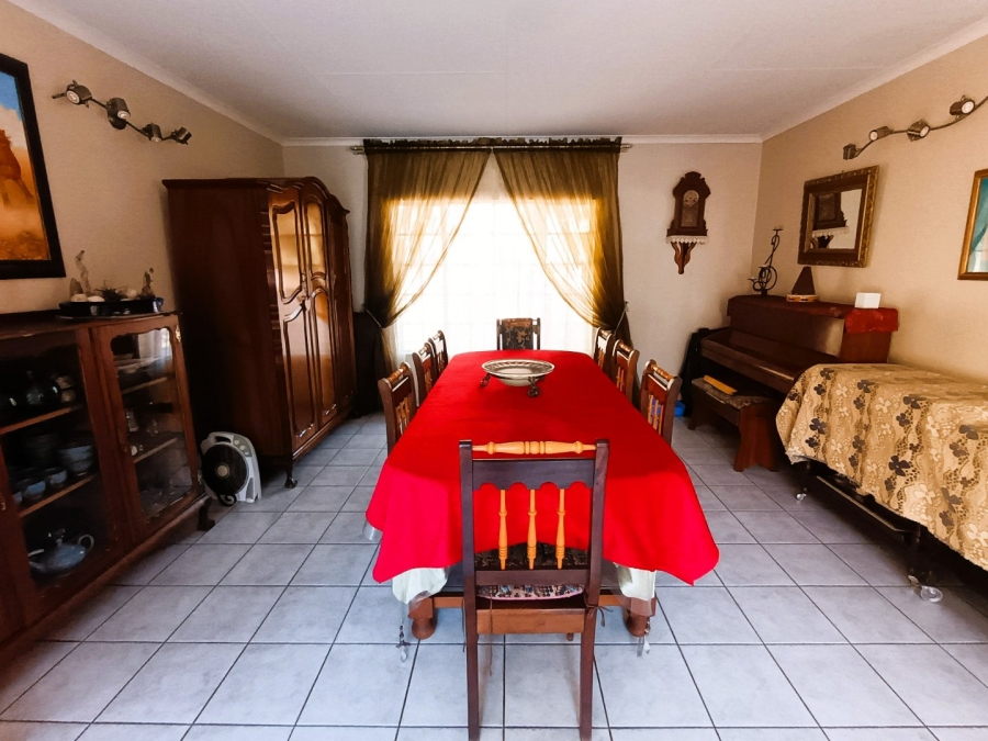 3 Bedroom Property for Sale in Eldoglen Gauteng