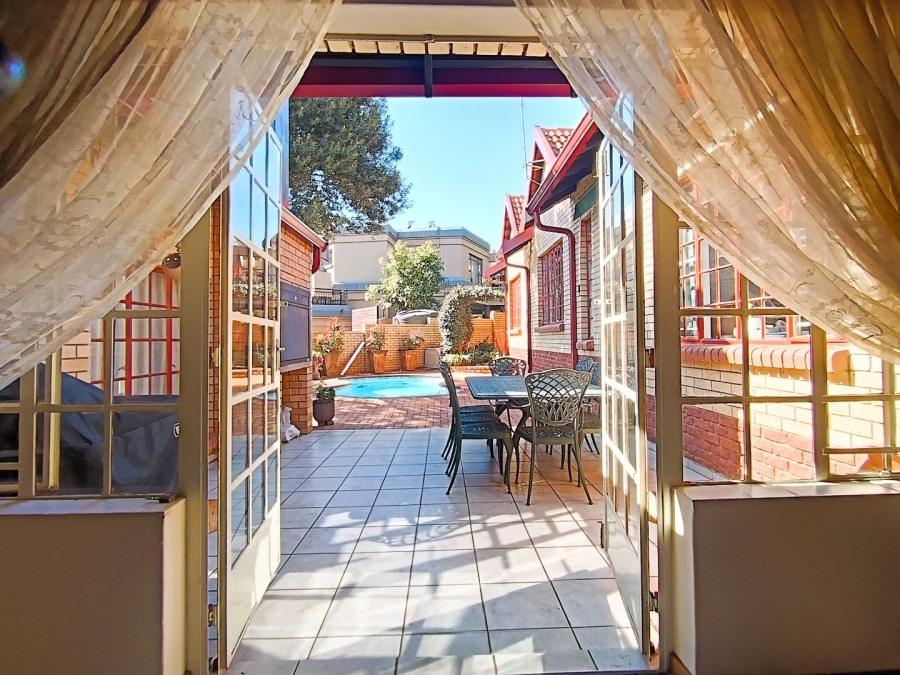 3 Bedroom Property for Sale in Eldoglen Gauteng