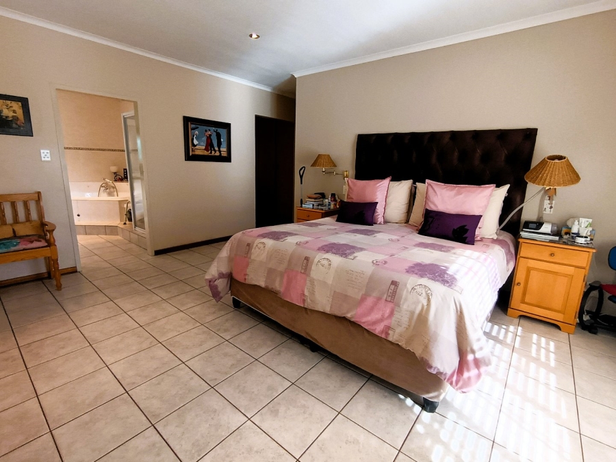 3 Bedroom Property for Sale in Eldoglen Gauteng